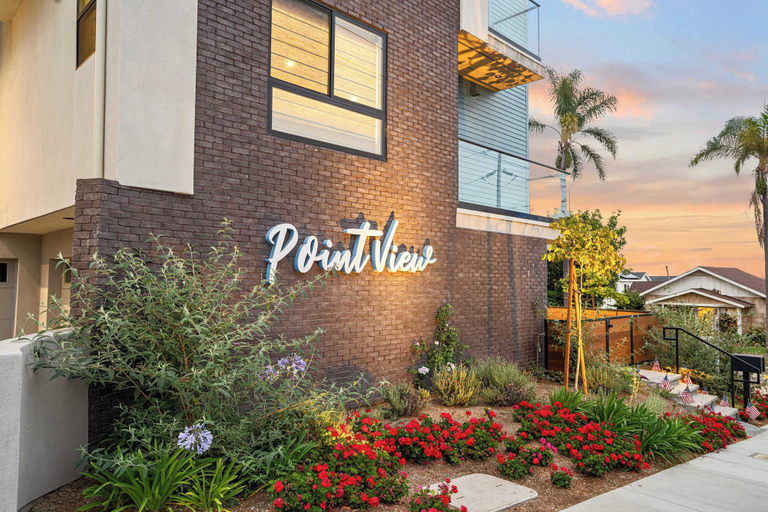 Exterior & Views 2, Modern 5bdr, Mins to Sunset Cliffs & Ocean Beach Point View Luxe by Avantstay, San Diego