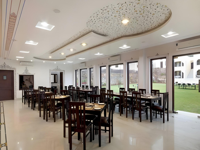 Food & Drinks 3, Hill Garden Retreat, Udaipur