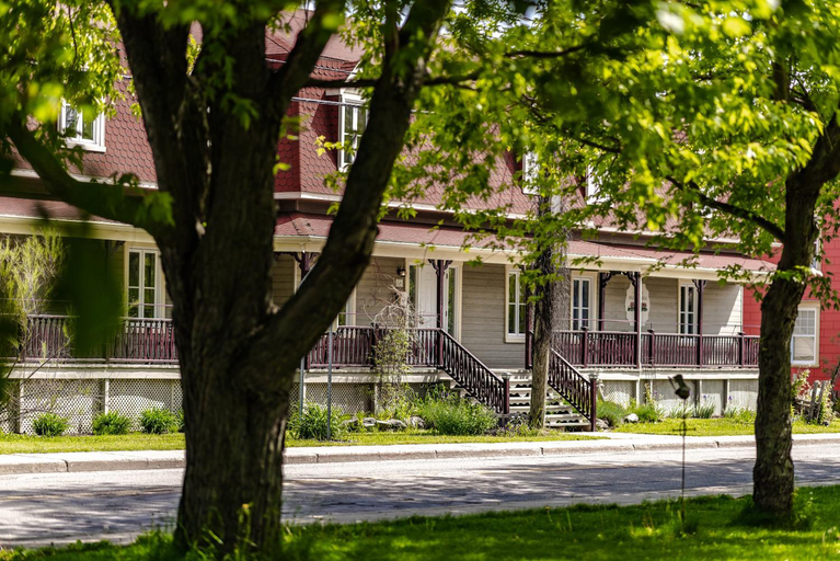 Others 5, Auberge Akamaraska, Kamouraska