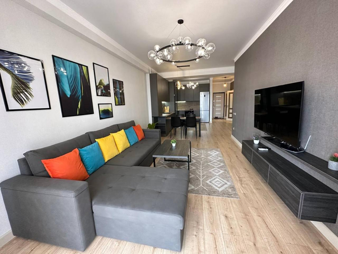 Others 5, Prestige apartment 120 near Bishkek Park, Bishkek