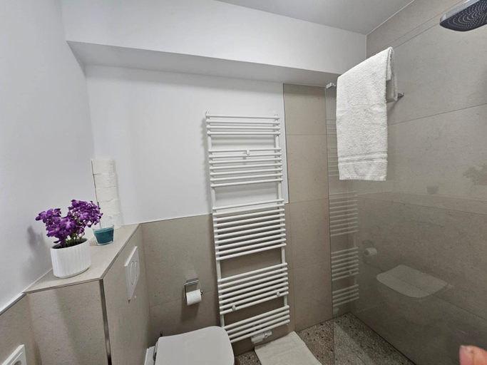 Bathroom 4, City Studio with outdoor vibes, Luxembourg