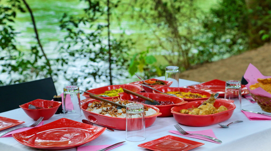 Food & Drinks 4, Master Campers Lanka, Embilipitiya