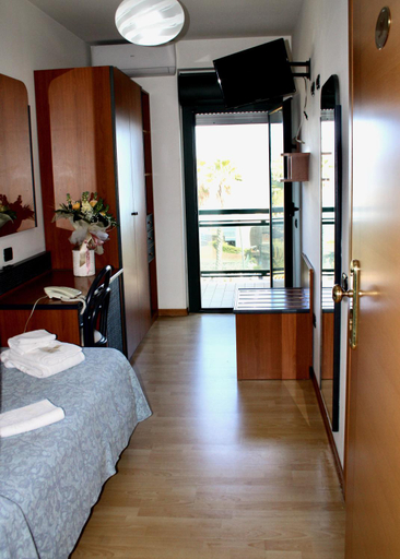 Bedroom 4, Hotel Tassoni Maison, Teramo