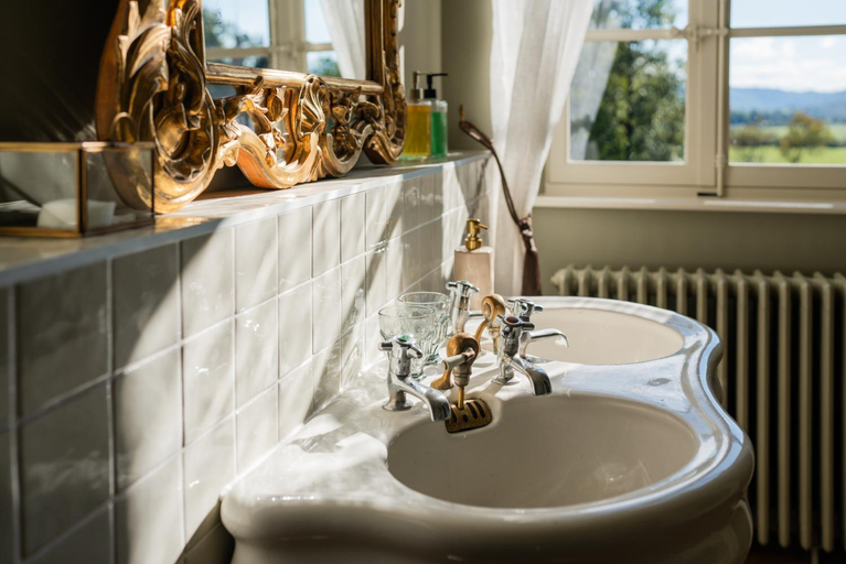 Bathroom 3, Le Prieure de Beaupre - Proche Besancon, Doubs