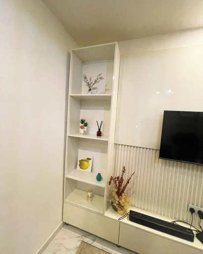 Others 5, Crestville Apartments, Surulere