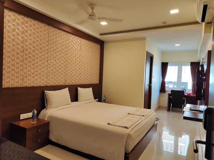 Others 5, A&M Rooms and Residences, Thiruvallur