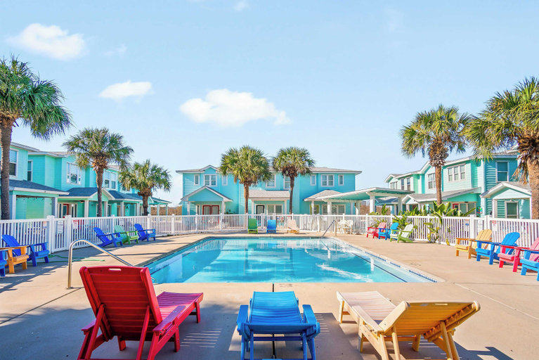 Sport & Beauty 5, Blessed Getaway Stay for 10!, Nueces