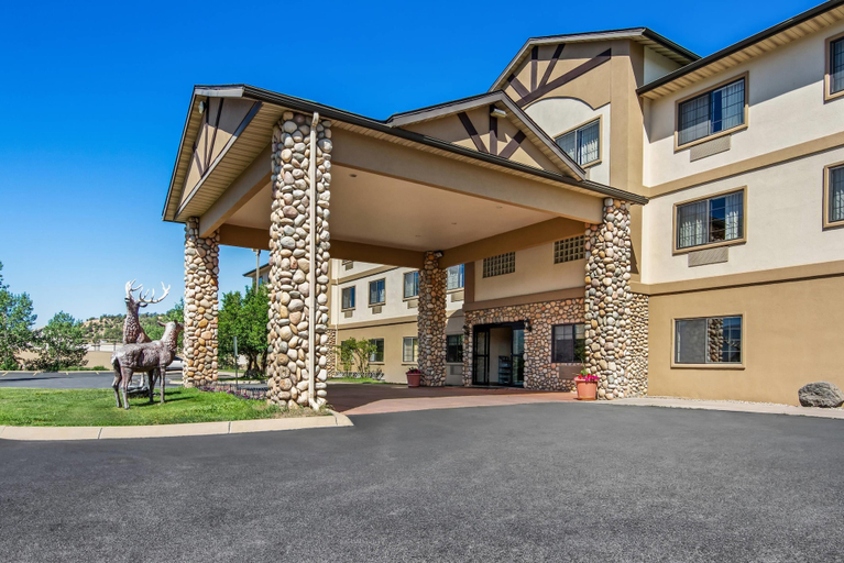 Exterior & Views 2, Quality Inn & Suites Vail Valley, Eagle