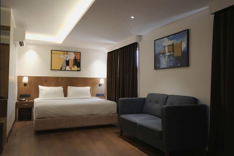 Bedroom 4, Silvotel By Bizzgrow Hotels, Indore