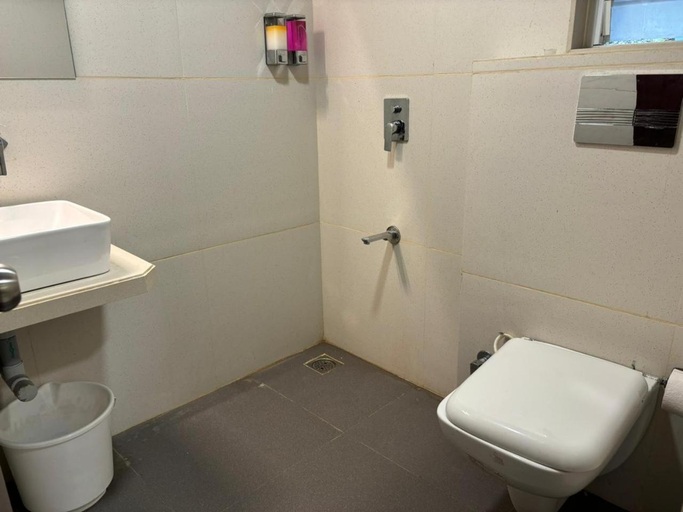 Bathroom 3, Hotel Haldi, Nashik