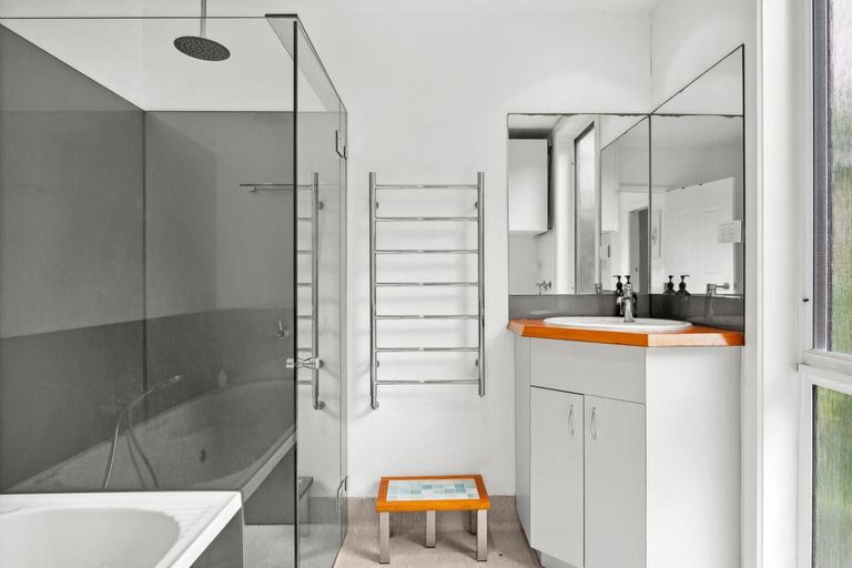 Bathroom, Beach House, Colac-Otway - South