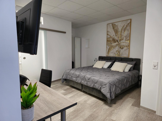 Others 2, Offbase Lodging No6, Kaiserslautern