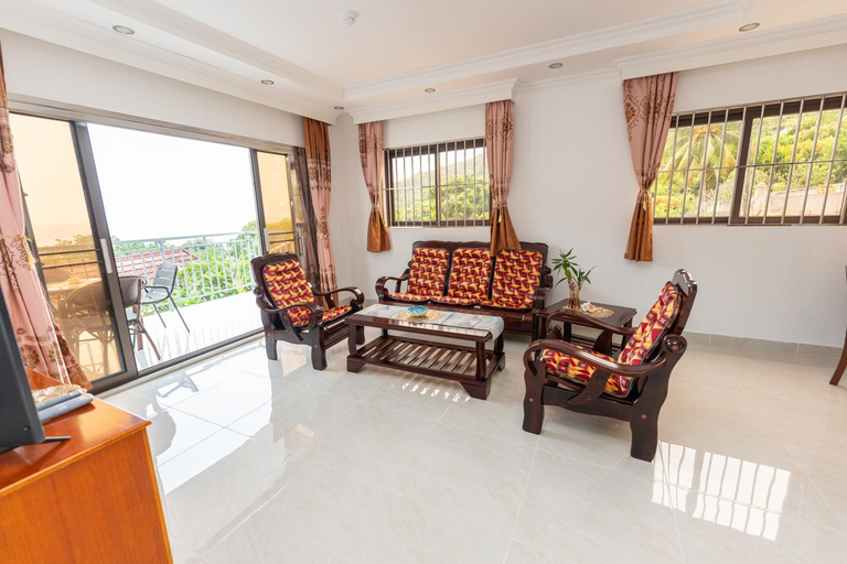 Others 4, Sun and Sea Self Catering