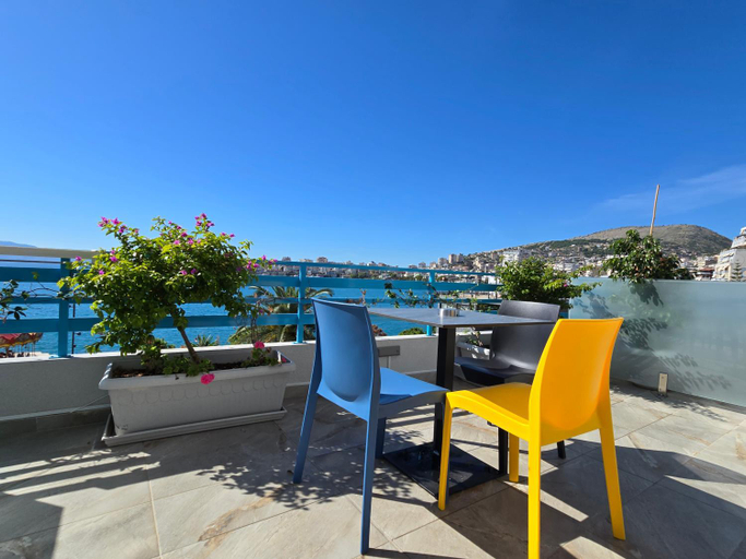 Others 5, Oni Apartments Sarande, Sarandës