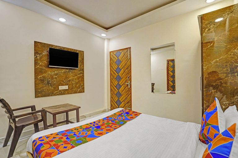 Room 5, Fabhotel Golden Rivaah, Gautam Buddha Nagar