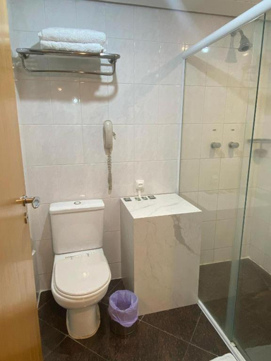 Bathroom 3, Hotel & Residencia Alphaville Flat, Barueri