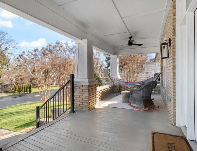 Others 5, Muletown Haven Stunning Downtown Escape!, Maury