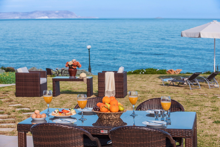 Food & Drinks 3, Artemis beachfront Villa, Crete
