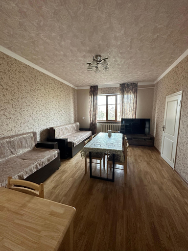 Others 4, Zhenja and Lyuda's Boarding House, Tyul`kubaskiy