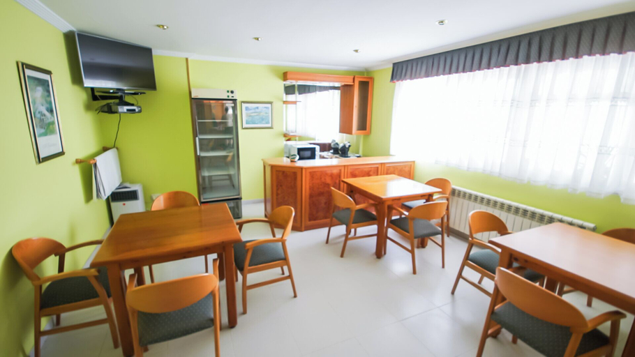 Food & Drinks 3, El Espino Albar - Self Check-in, Cantabria