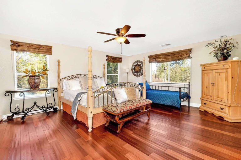 Bedroom, Awesome Views, Game Room, Hot Tub and More!, Madera