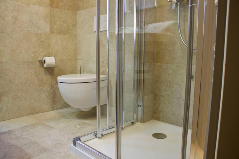 Bathroom 3, Hotel Dolomiti, Verona