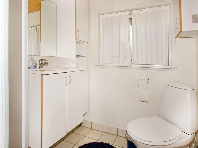 Bathroom 3, Lovely Holiday Home in Lemvig near Sea, Lemvig