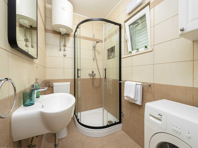 Bathroom, Plat Apartments, Župa Dubrovačka