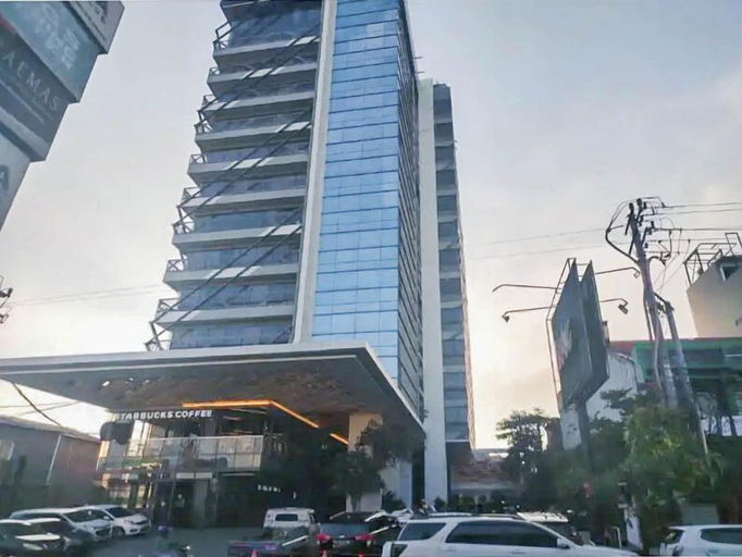 Exterior & Views, Cozy Stay 1Br At Uttara The Icon Apartment, Sleman