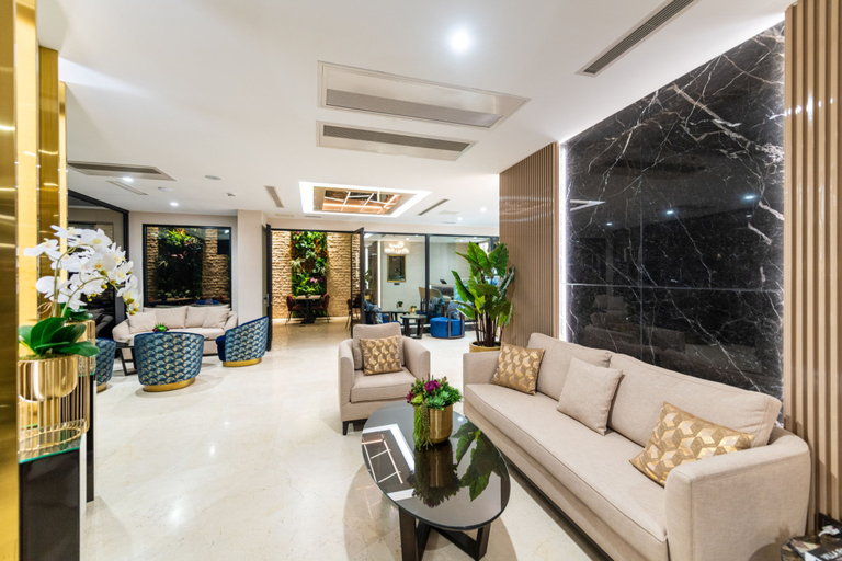 Others 2, Aprilis Deluxe Hotel, Fatih