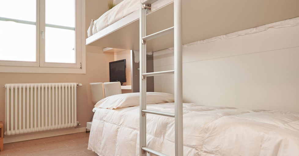 Bedroom 5, Il Pel Egrave r in Toscolano-maderno, Brescia