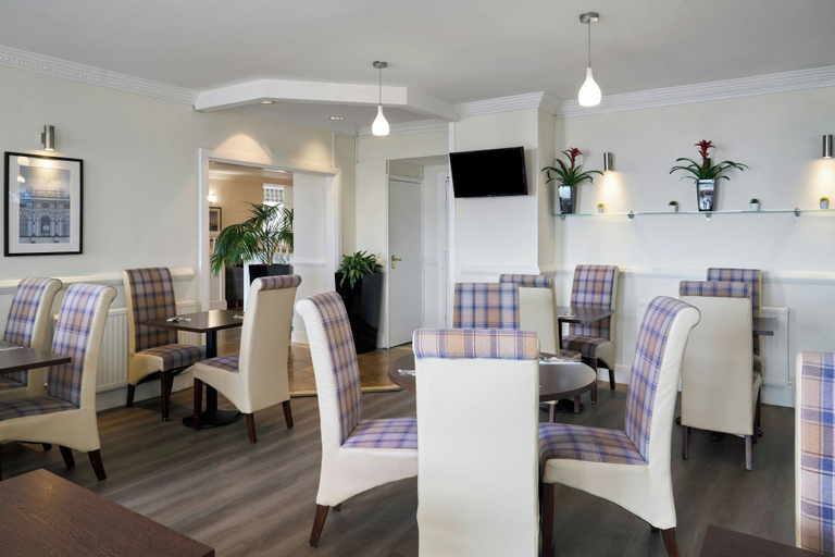 Food & Drinks 5, Four Points Flex by Sheraton Brighton Seafront, Brighton and Hove