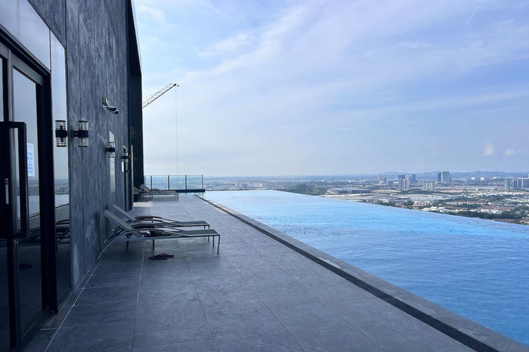 Pool 3, I-City Holiday KL Suites, Shah Alam
