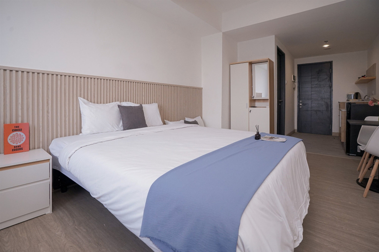 Others 3, Spacious Comfy Studio Room At Collins Boulevard Apartment, Tangerang
