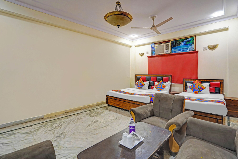 Room 4, Fabhotel Angel Pink Residency, Gautam Buddha Nagar