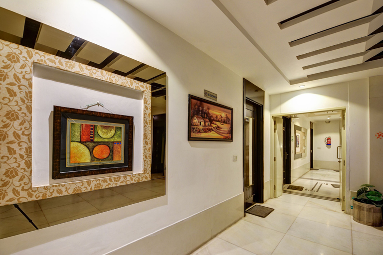 Others 3, Hotel The Krishna, Delhi
