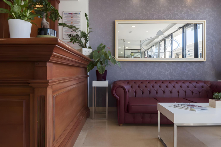 Others 5, St Sliema Hotel