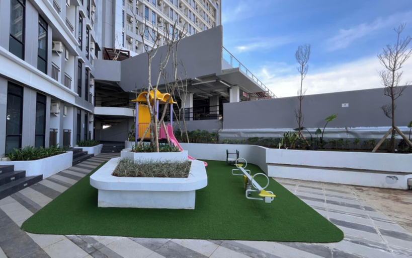 Children's play area - outdoor, Cozy Studio Room At Delft Ciputra Makassar Apartment, Makassar