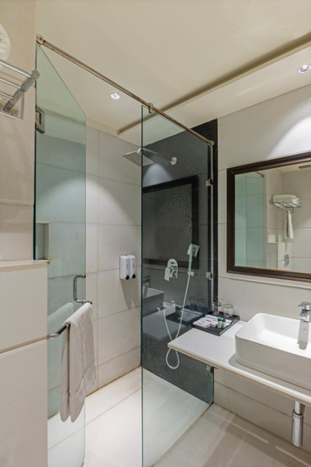 Bathroom 4, Sandoz Amritsar near Golden Temple - Free Drop Available, Amritsar