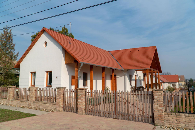 Exterior & Views, Kun Pista Vendeghaz II, Bicske
