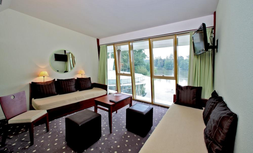 Bedroom 3, Logis des Lacs d'Halco, Landes