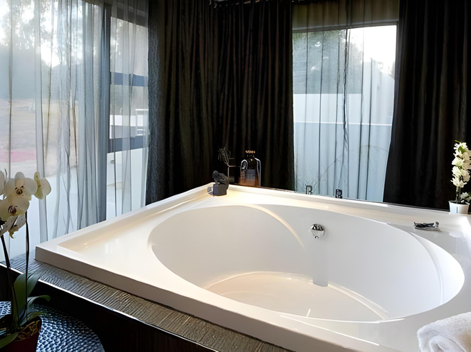 Bathroom 5, Dynasty Forest Sandown Accommodation, City of Johannesburg