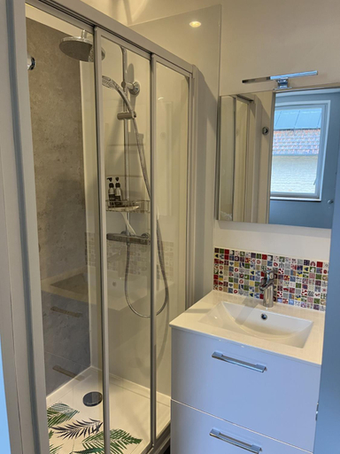 Bathroom 3, Auberg'Inn, Saône-et-Loire