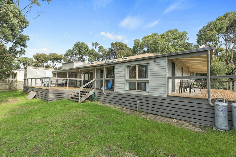 Others 4, Beach Side, Surf Coast - West