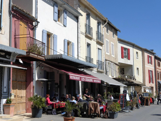 Others 3, Cozy Noves Home with Pool Access, Bouches-du-Rhône