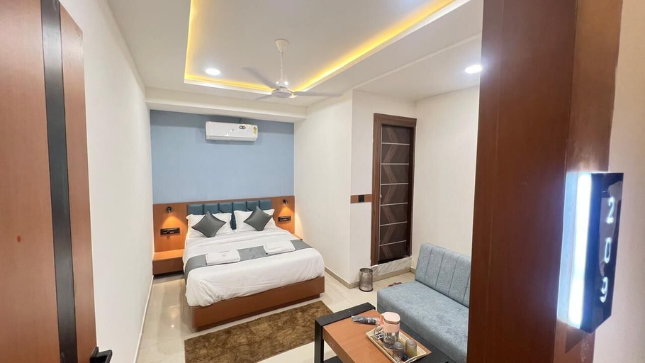 Room 5, HOTEL NEST ICON, Ahmadabad