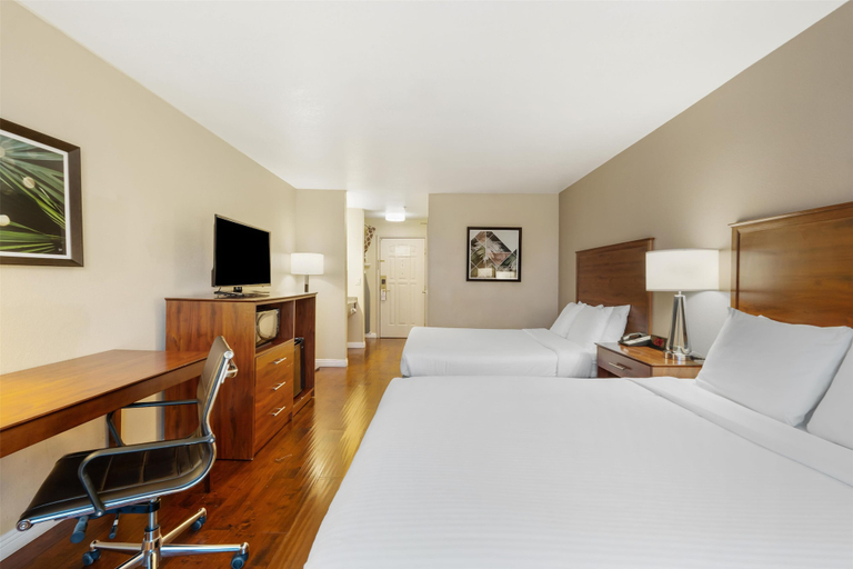 Bedroom 4, Best Western Plus John Jay Inn & Suites, Los Angeles