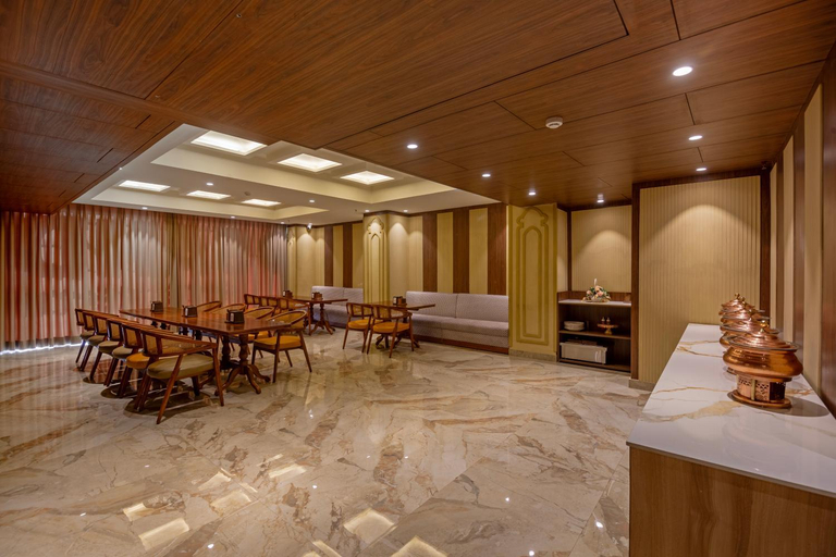 Restaurant 4, Sandoz Amritsar near Golden Temple - Free Drop Available, Amritsar