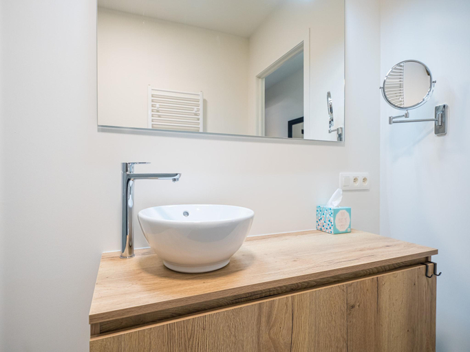 Bathroom 3, Spacious apartment with sunny terrace, West-Vlaanderen