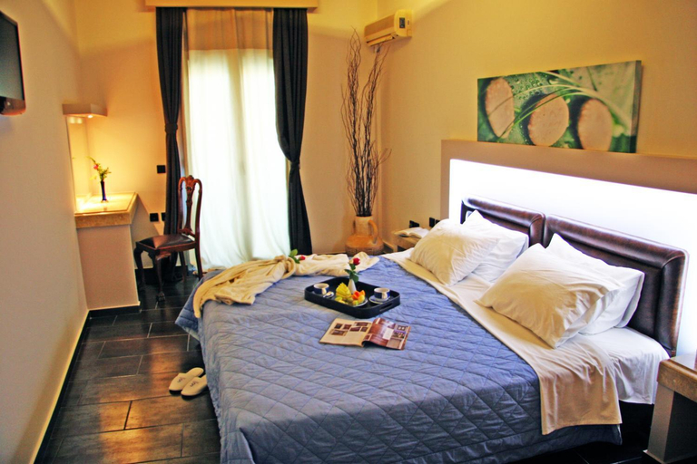 Bedroom 3, Samos Bay Hotel by Gagou Beach, North Aegean